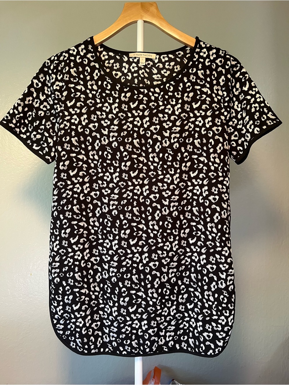 Black and White Leopard Print Short Sleeve Top - Women